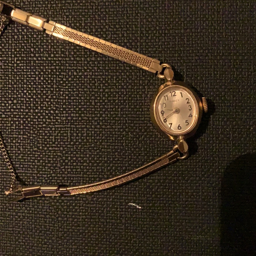 Vintage gold timex (1920)